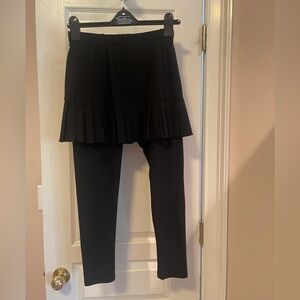 Jade boutique Black pleated Skirted Leggings nwt M